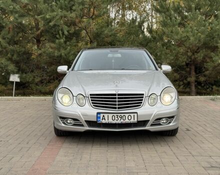 Сірий Мерседес 280, об'ємом двигуна 3 л та пробігом 351 тис. км за 8990 $, фото 1 на Automoto.ua