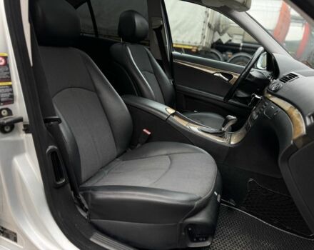 Сірий Мерседес 280, об'ємом двигуна 3 л та пробігом 351 тис. км за 8990 $, фото 8 на Automoto.ua