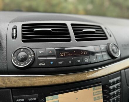 Сірий Мерседес 280, об'ємом двигуна 3 л та пробігом 351 тис. км за 8990 $, фото 19 на Automoto.ua