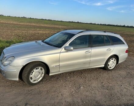 Серый Мерседес 280, объемом двигателя 3.2 л и пробегом 350 тыс. км за 2700 $, фото 4 на Automoto.ua