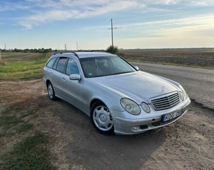 Серый Мерседес 280, объемом двигателя 3.2 л и пробегом 350 тыс. км за 2700 $, фото 1 на Automoto.ua