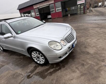 Серый Мерседес 280, объемом двигателя 3 л и пробегом 342 тыс. км за 3200 $, фото 6 на Automoto.ua