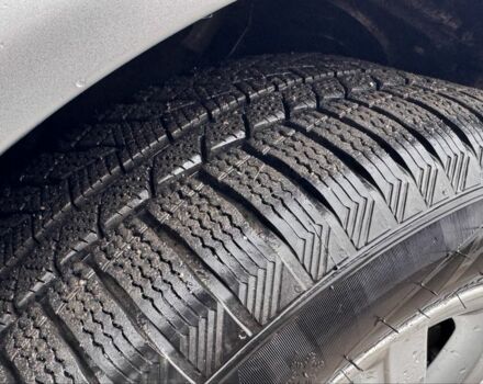 Серый Мерседес 280, объемом двигателя 3 л и пробегом 342 тыс. км за 3200 $, фото 9 на Automoto.ua