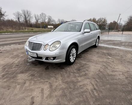 Серый Мерседес 280, объемом двигателя 3 л и пробегом 342 тыс. км за 3200 $, фото 1 на Automoto.ua