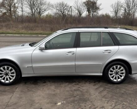 Серый Мерседес 280, объемом двигателя 3 л и пробегом 342 тыс. км за 3200 $, фото 3 на Automoto.ua