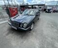 Синій Мерседес 280, об'ємом двигуна 2.8 л та пробігом 370 тис. км за 2400 $, фото 1 на Automoto.ua