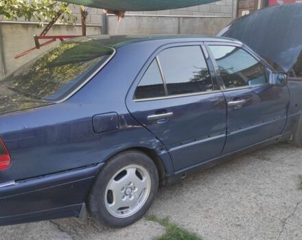 Синій Мерседес 280, об'ємом двигуна 0 л та пробігом 330 тис. км за 1200 $, фото 5 на Automoto.ua