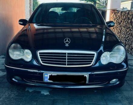 Синій Мерседес 280, об'ємом двигуна 2.7 л та пробігом 350 тис. км за 5500 $, фото 1 на Automoto.ua