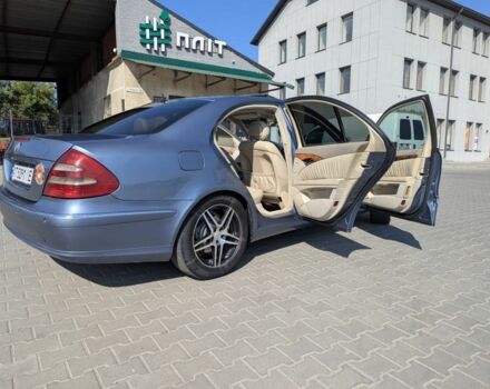 Синий Мерседес 280, объемом двигателя 3.2 л и пробегом 380 тыс. км за 6200 $, фото 4 на Automoto.ua