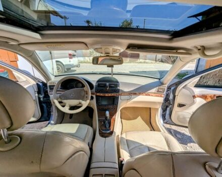 Синий Мерседес 280, объемом двигателя 3.2 л и пробегом 380 тыс. км за 6200 $, фото 7 на Automoto.ua