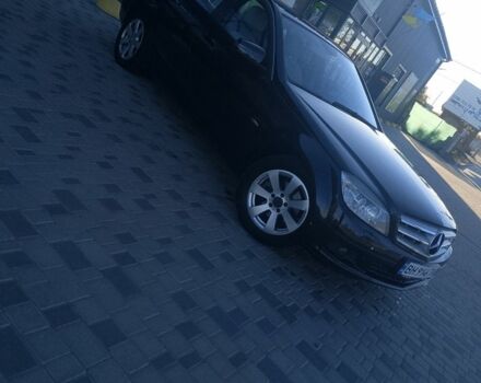 Синій Мерседес 280, об'ємом двигуна 1.6 л та пробігом 230 тис. км за 9300 $, фото 2 на Automoto.ua