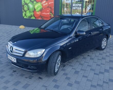 Синій Мерседес 280, об'ємом двигуна 1.6 л та пробігом 230 тис. км за 9300 $, фото 1 на Automoto.ua