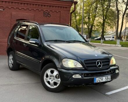 Синий Мерседес 280, объемом двигателя 2.7 л и пробегом 360 тыс. км за 3600 $, фото 1 на Automoto.ua