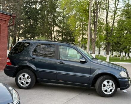 Синий Мерседес 280, объемом двигателя 2.7 л и пробегом 360 тыс. км за 3600 $, фото 7 на Automoto.ua