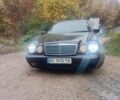 Зеленый Мерседес 280, объемом двигателя 2.8 л и пробегом 300 тыс. км за 1599 $, фото 1 на Automoto.ua