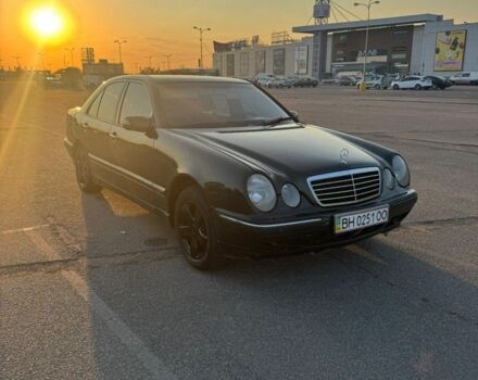 Зеленый Мерседес 280, объемом двигателя 3 л и пробегом 350 тыс. км за 3250 $, фото 3 на Automoto.ua