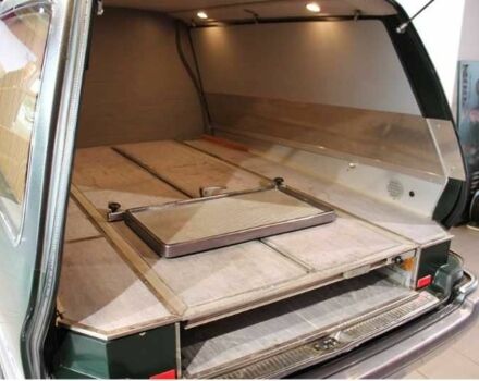 Зеленый Мерседес 280, объемом двигателя 2.8 л и пробегом 340 тыс. км за 17420 $, фото 12 на Automoto.ua