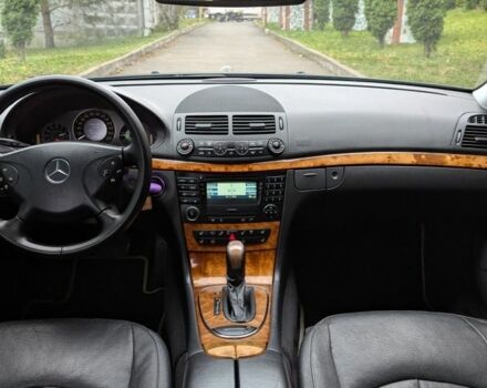 Зеленый Мерседес 280, объемом двигателя 3 л и пробегом 310 тыс. км за 6800 $, фото 7 на Automoto.ua