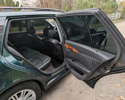 Зеленый Мерседес 280, объемом двигателя 3 л и пробегом 310 тыс. км за 6800 $, фото 5 на Automoto.ua