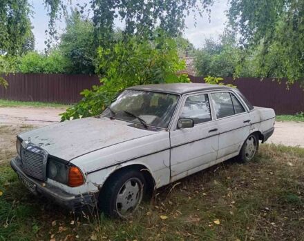 Белый Мерседес 300, объемом двигателя 0 л и пробегом 350 тыс. км за 600 $, фото 1 на Automoto.ua