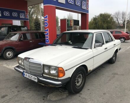 Білий Мерседес 300, об'ємом двигуна 3 л та пробігом 300 тис. км за 1000 $, фото 12 на Automoto.ua