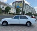 Белый Мерседес 300, объемом двигателя 3 л и пробегом 300 тыс. км за 2899 $, фото 7 на Automoto.ua