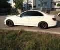 Білий Мерседес 300, об'ємом двигуна 3 л та пробігом 238 тис. км за 9501 $, фото 1 на Automoto.ua