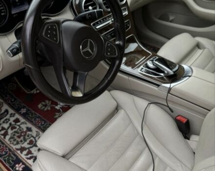 Білий Мерседес 300, об'ємом двигуна 2 л та пробігом 138 тис. км за 17000 $, фото 4 на Automoto.ua