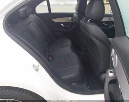 Білий Мерседес 300, об'ємом двигуна 2 л та пробігом 5 тис. км за 5100 $, фото 7 на Automoto.ua