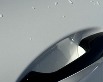 Белый Мерседес 300, объемом двигателя 2 л и пробегом 30 тыс. км за 35300 $, фото 5 на Automoto.ua