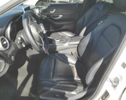 Белый Мерседес 300, объемом двигателя 0 л и пробегом 163 тыс. км за 12600 $, фото 8 на Automoto.ua