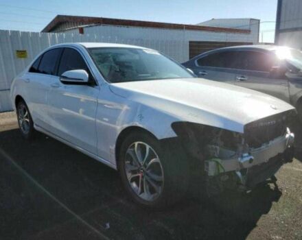 Белый Мерседес 300, объемом двигателя 0 л и пробегом 163 тыс. км за 12600 $, фото 5 на Automoto.ua