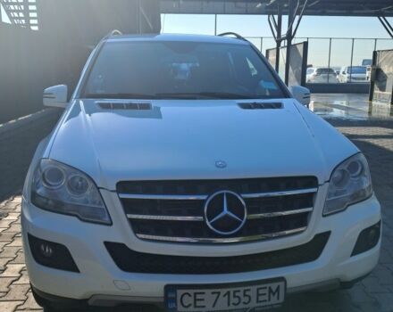 Белый Мерседес 300, объемом двигателя 3 л и пробегом 300 тыс. км за 14700 $, фото 5 на Automoto.ua