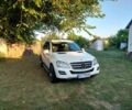 Белый Мерседес 300, объемом двигателя 3 л и пробегом 260 тыс. км за 15300 $, фото 5 на Automoto.ua