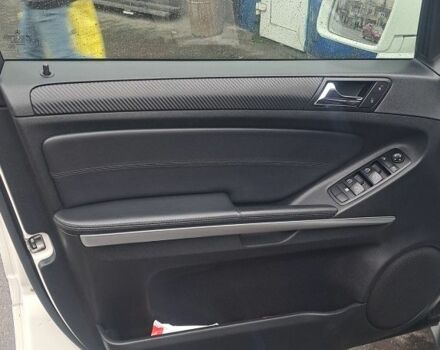 Белый Мерседес 300, объемом двигателя 3 л и пробегом 300 тыс. км за 14700 $, фото 2 на Automoto.ua