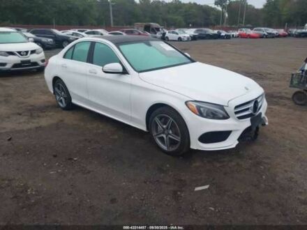 Білий Мерседес 300, об'ємом двигуна 2 л та пробігом 5 тис. км за 5100 $, фото 1 на Automoto.ua