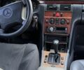 Бежевый Мерседес 300, объемом двигателя 3 л и пробегом 400 тыс. км за 2500 $, фото 7 на Automoto.ua