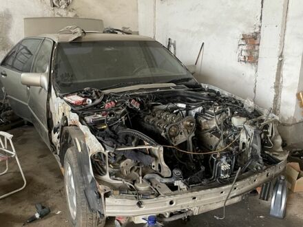 Бежевий Мерседес 300, об'ємом двигуна 0 л та пробігом 250 тис. км за 350 $, фото 1 на Automoto.ua