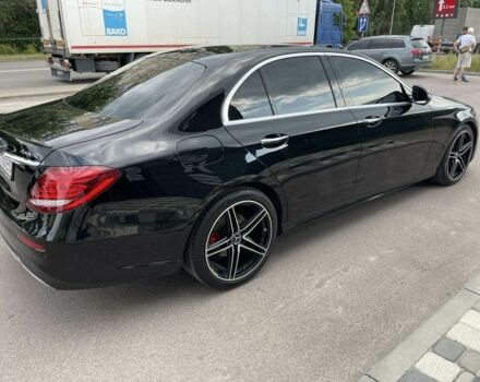 Чорний Мерседес 300, об'ємом двигуна 2 л та пробігом 147 тис. км за 23000 $, фото 4 на Automoto.ua