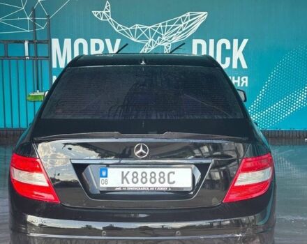 Черный Мерседес 300, объемом двигателя 3 л и пробегом 258 тыс. км за 10000 $, фото 1 на Automoto.ua