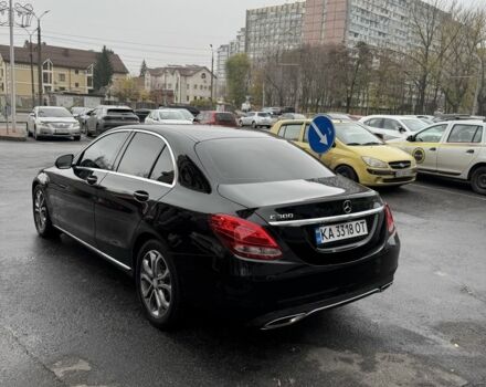 Черный Мерседес 300, объемом двигателя 2 л и пробегом 235 тыс. км за 14999 $, фото 5 на Automoto.ua