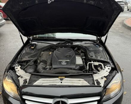 Черный Мерседес 300, объемом двигателя 2 л и пробегом 235 тыс. км за 14999 $, фото 15 на Automoto.ua