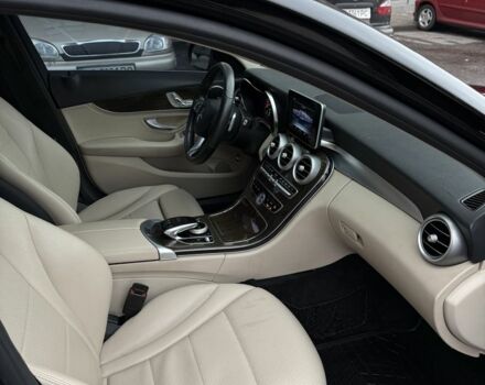 Черный Мерседес 300, объемом двигателя 2 л и пробегом 235 тыс. км за 14999 $, фото 10 на Automoto.ua