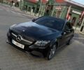 Чорний Мерседес 300, об'ємом двигуна 2 л та пробігом 77 тис. км за 25693 $, фото 1 на Automoto.ua