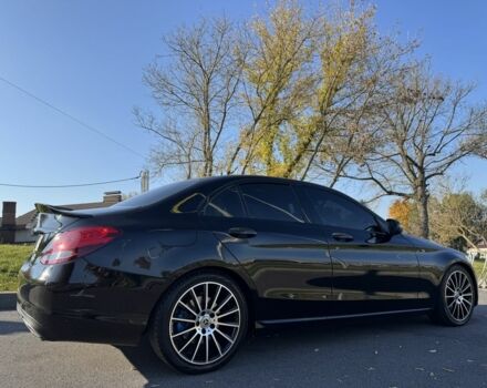 Черный Мерседес 300, объемом двигателя 2 л и пробегом 145 тыс. км за 22700 $, фото 3 на Automoto.ua