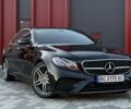 Чорний Мерседес 300, об'ємом двигуна 2 л та пробігом 167 тис. км за 29214 $, фото 1 на Automoto.ua