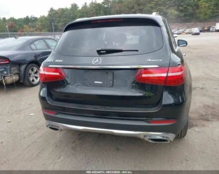 Черный Мерседес 300, объемом двигателя 2 л и пробегом 58 тыс. км за 5800 $, фото 15 на Automoto.ua