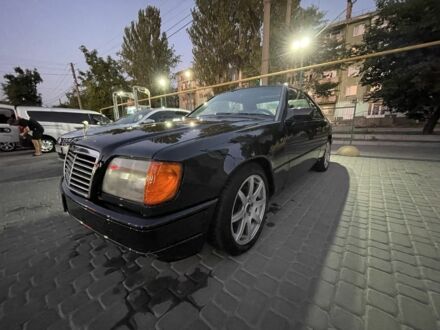 Мерседес 300 1992 в Запорожье на Automoto.ua Черный Мерседес 300, объемом двигателя 3 л и пробегом 124 тыс. км за 6000 $, фото 1 на Automoto.ua