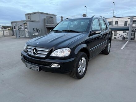 Чорний Мерседес 300, об'ємом двигуна 3 л та пробігом 189 тис. км за 2800 $, фото 1 на Automoto.ua