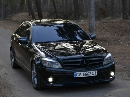 Мерседес 300 2008 в Черкассах на Automoto.ua Черный Мерседес 300, объемом двигателя 3 л и пробегом 205 тыс. км за 9500 $, фото 1 на Automoto.ua